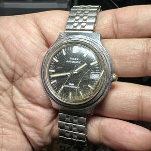 Works Vintage Timex Viscount  Automatic Day/Date Mens Watch 37mm- Need Crystal